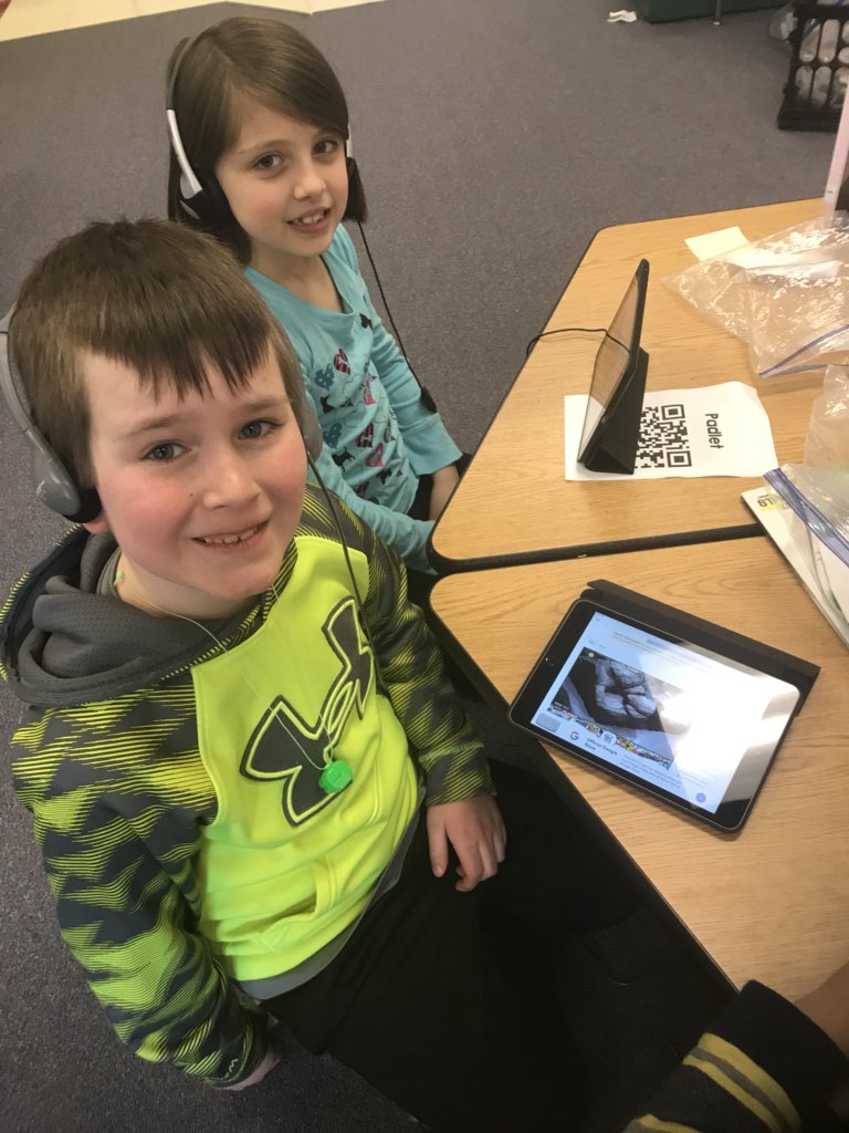 LearnwAnklam's tweet photo. Observing animals with a live webcam at the Smithsonian National Zoo @smithsonian! Thanks for the idea @LightUpLiteracy! #kme302 #kanelandpride https://t.co/rsSVFUyY5N