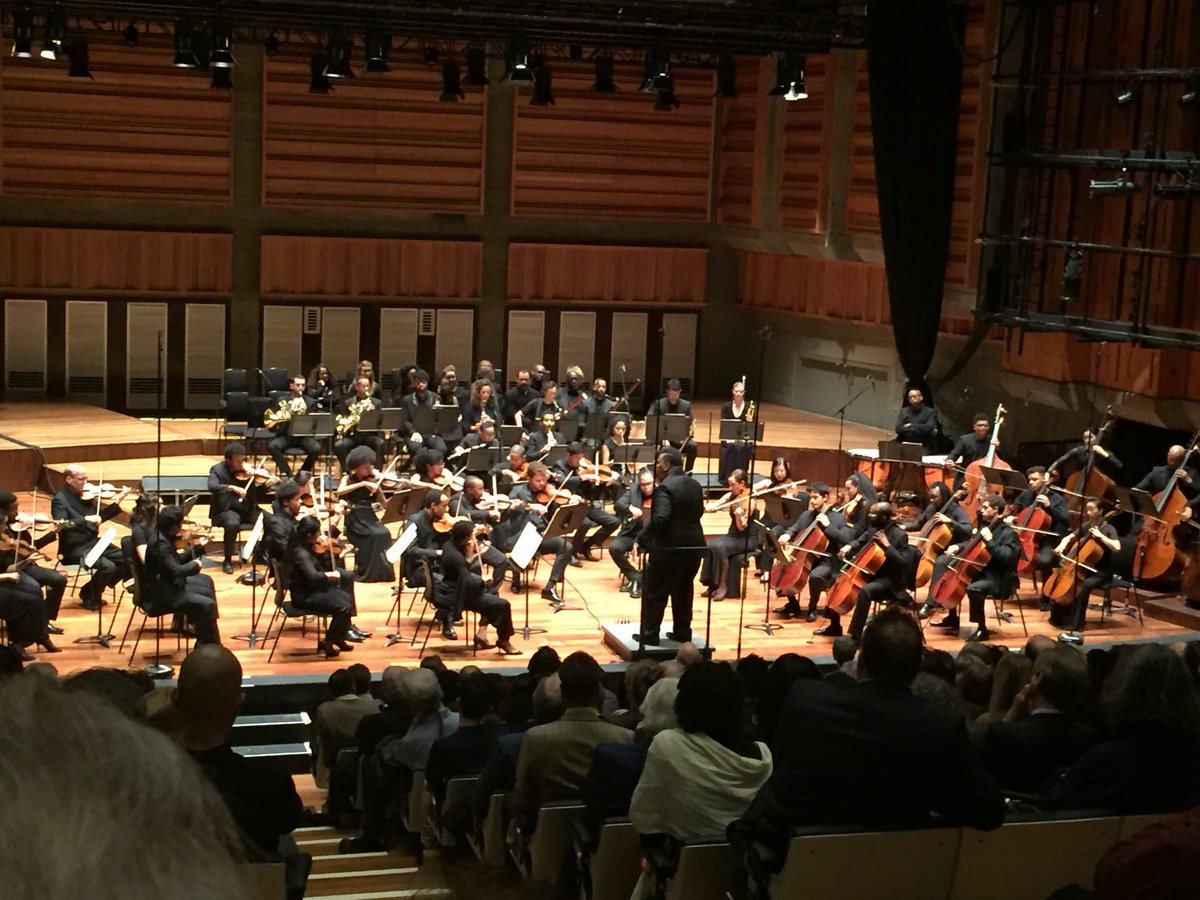 Huge congrats to @chichinwanoku & the Chineke! Orchestra for some magnificent performances leading tonight’s re-opening ceremony of QE11Hall @southbankcentre . Awesome job, guys!👍🏽