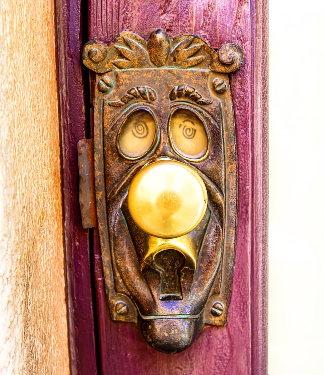 Rad_Disney_'s tweet photo. How we feel about today #MondayMood

@DisneylandToday 
#Disneyland #Monday #CaseOfTheMondays #MondayBlues #MondayVibes #MondayMadness #MondaysBeLike #MondayFeels #MondayFeeling #MondayFace #MondayVibe #MondayHumor  #MondayAlready #Toontown  #DisneyToontown #DoorKnob #DoorKnobs https://t.co/yoMKEMl3d3