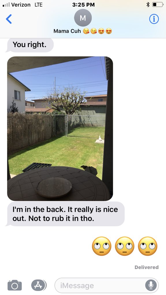 RheyaSpigner's tweet image. Here’s a screen shot of a convo between my mom and I about the “crazy weather” in California...

 “not to rub It in tho” ... really? thanks mom 😂🙄 #wejusthadsnow #okmom #calisun