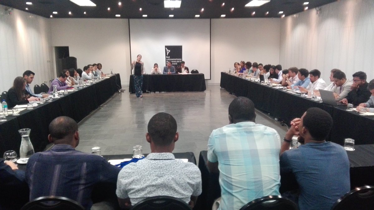 Continuamos en el VI Foro de @JuventudLAC en Lima
#JuventudyDemocracia 
Excelente experiencia!!