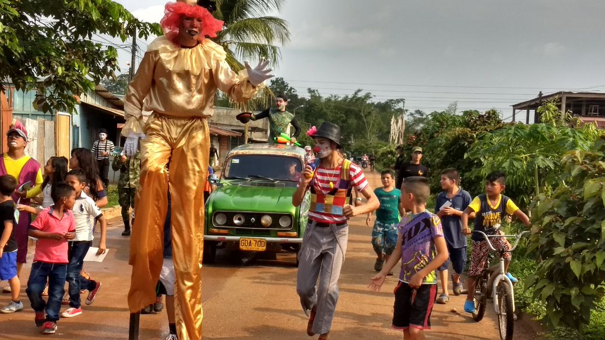 Laventanacirco's tweet image. Nuestro proyecto de #Circópolis ya comenzó. Te compartimos un poco de la alegría vivida este fin de semana en las #CaravanasDeLanzamiento.
#Amas #ICBF #Niñas #Niños #Adolescentes #CricópolisEsParati #CircópolisQuiereVerteFeliz