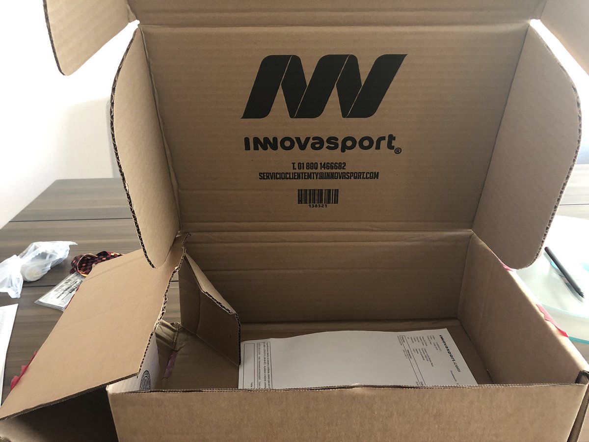 Que te llegue tu pedido de <a href="/innovasport/">Innovasport</a> con la playera de <a href="/miseleccionmx/">Selección Nacional</a> pero abres el paquete y no hay nada dentro... :(