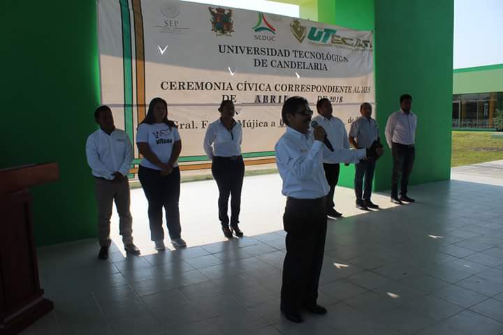 RecDrWalter's tweet photo. UTECAN:Presente: Se realizó el homenaje Cívico correspondiente al mes de Abril en compañía de personal docente, administrativo y comunidad estudiantil.
#YoSoyUTECAN
#CrecerEnGrande https://t.co/Xmd0m0xD9o