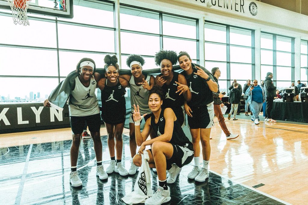 jazmine_mass's tweet photo. Grateful to be apart of something bigger than me🤩🏀 #JordanBrandClassic #NEXTvsNEXT https://t.co/x0cZSPdu3Q