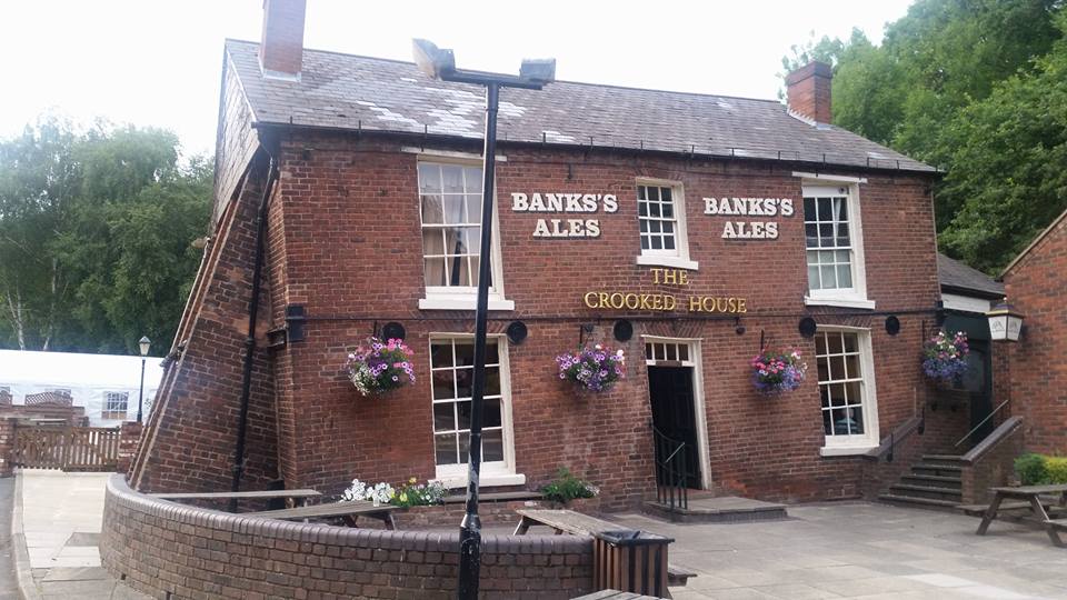 Chef de partie job - The Crooked House - Himley - chefs-direct.com/job/the-crooke… #chefjob #chefjobs