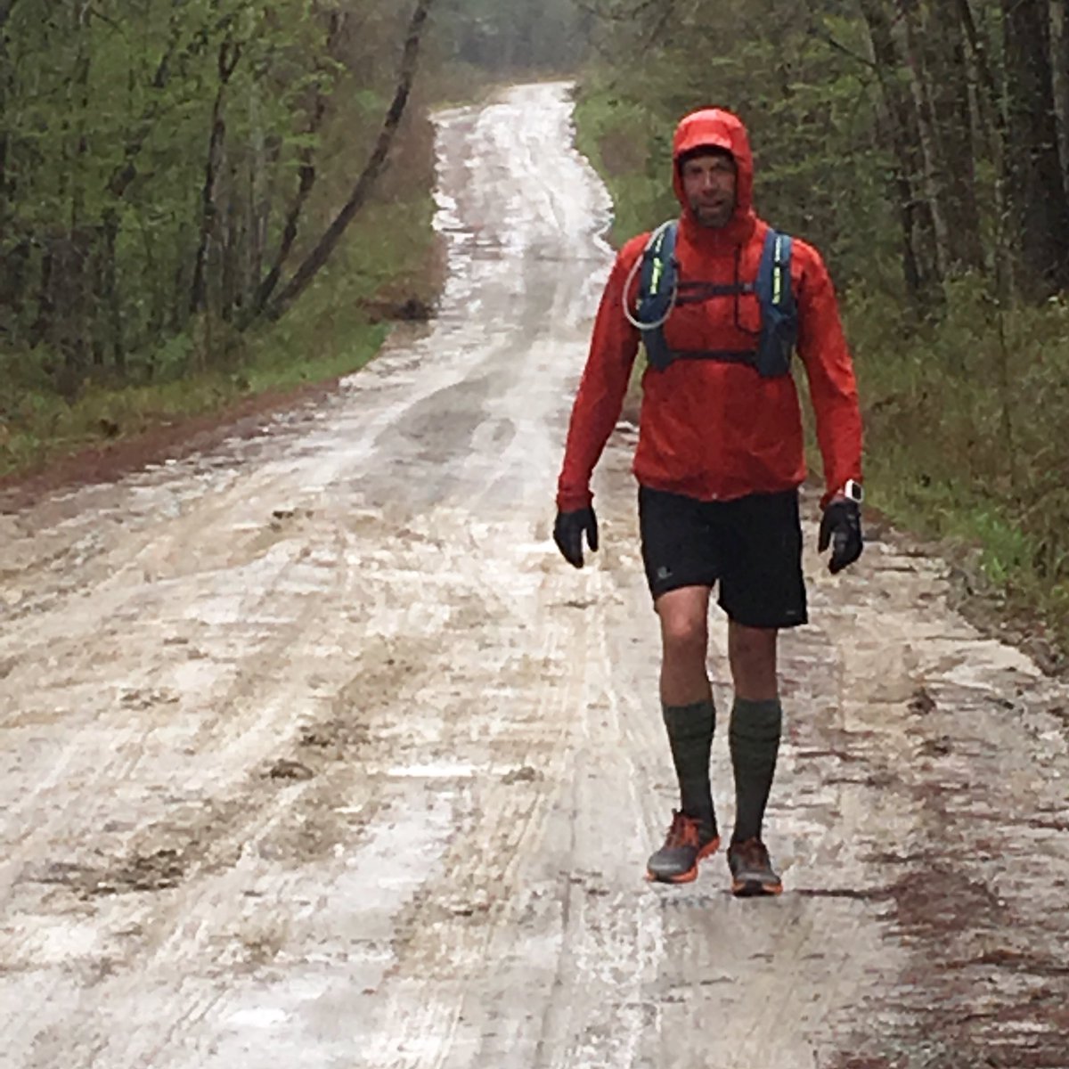 becanceractive's tweet photo. This is the face of a determined man. Day 8 down. Arrived in #stellanc. Long, hard, muddy day. Won’t you make it worth Kenny’s effort? Donate at https://t.co/9jiibuktjl #myeloma #myelomawarrior #throwingbonesrun https://t.co/zTlDINMBXX