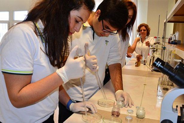 TÜBİTAK'ın 'belge eksik' diye reddettiği iki proje Harvard’dan davet aldı: İlk açıklama geldi haber.sol.org.tr/turkiye/tubita…