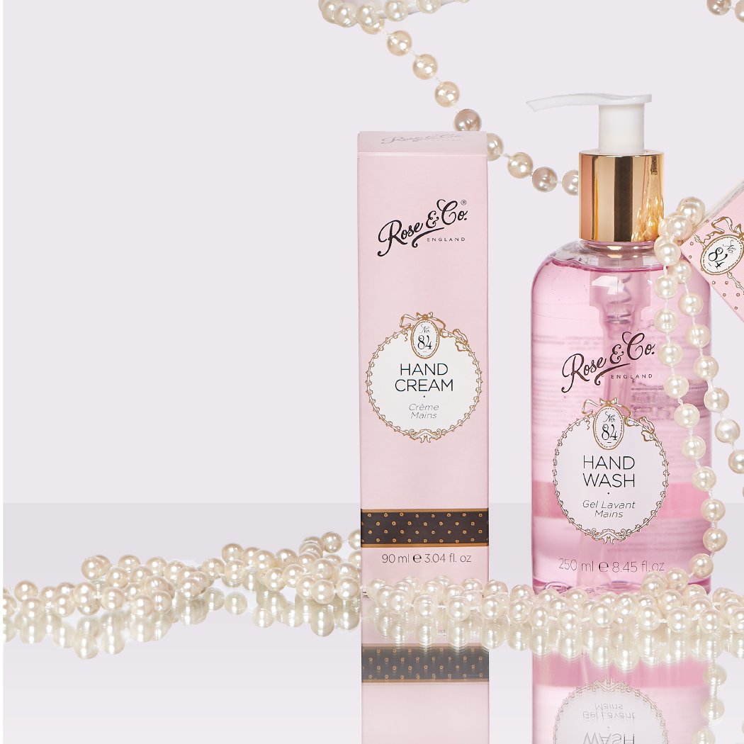 RoseandCompany's tweet photo. >>> Have you taken part yet? >>> This April we are giving away a WHOLE No.84 collection to 1 lucky winner! All you have to do is like this post, comment below and share the post with your friends! #competition #roseandco #no84 #Moroccanrose https://t.co/rYz4kyAj2O