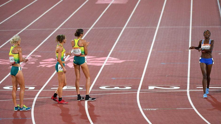 In an act of sportsmanship that may come to define #GC2018, three Australian runners waited on the track for Lesotho's Lineo Chaka to run her last three laps and finish her 10,000m ab.co/2v5s4Li