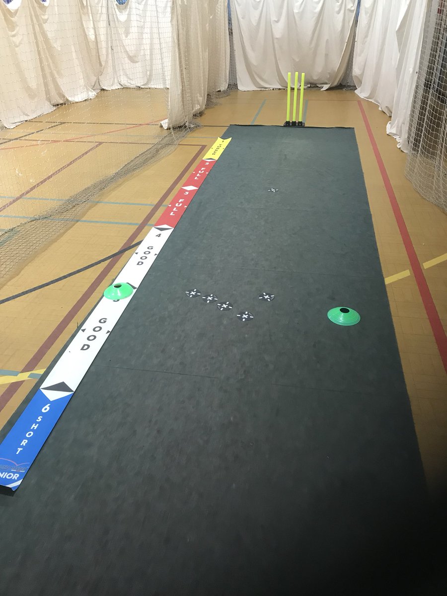 DynamicCricket's tweet image. Really enjoyed using this new bit of kit today #bowlingmaster #lineandlength @DynamicCricket @bowlingmaster_
