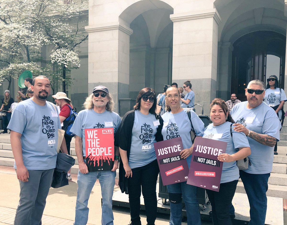 ACLU_CalAction's tweet image. The people are here and are making it loud and clear: they want justice, not jails! #BailReform #ACLUcon