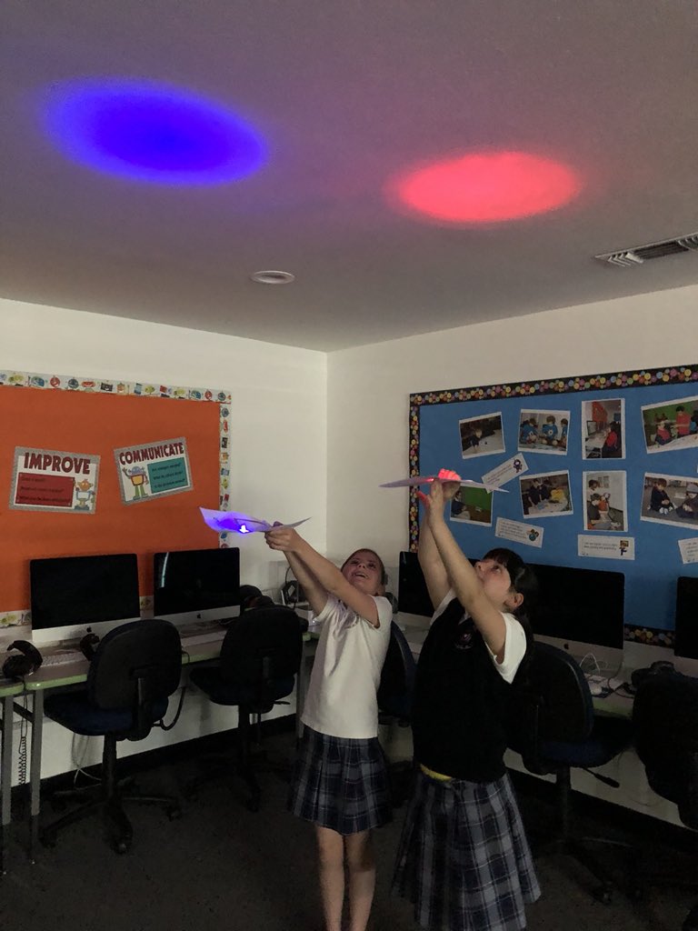 Having fun with #papercircuits in #4thgrade. Those tiny LED lights are awesome! The ceiling light show wasn’t part of the original lesson!  @Makerspaces_com #papercircuit #STEAM #STEM #edtech #edtechchat #makerspace