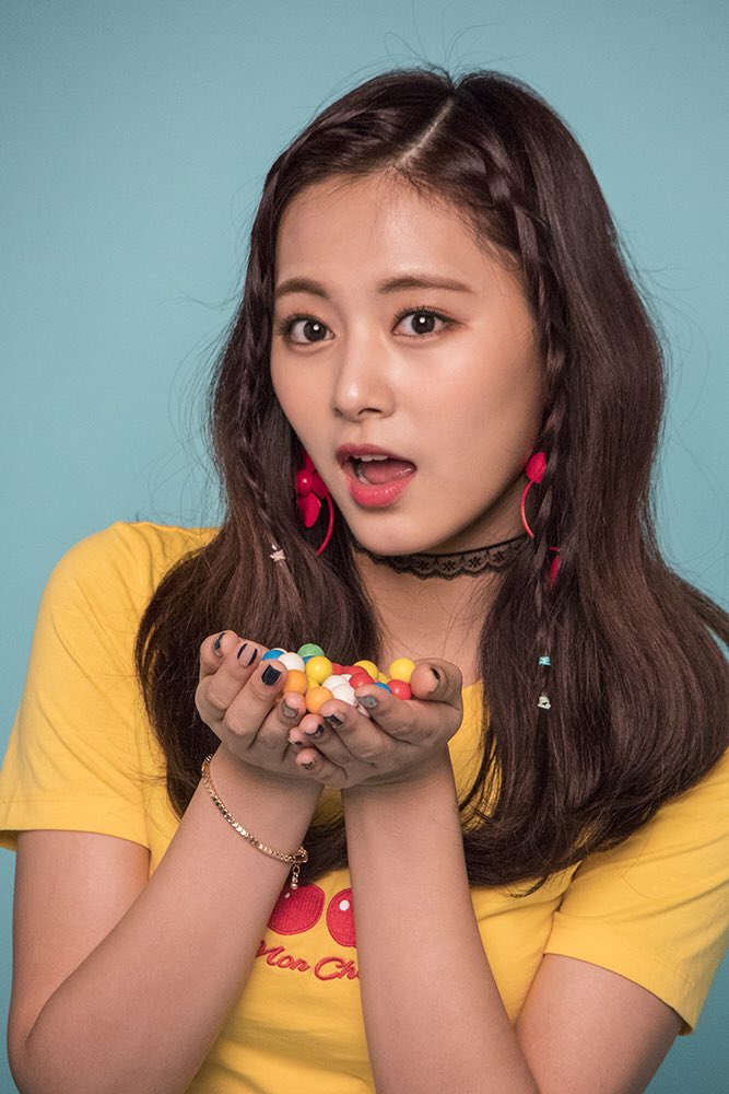 Tzuyu Updates Pic Tzuyu Twice X Naver Starcast Twice 트와이스 What Is Love Jacket Behind A T Co 8xu1dk2m90 Whatislove 쯔위 ツウィ 子瑜 จ อว Twice 트와이스 T Co 1zsdfap8rs