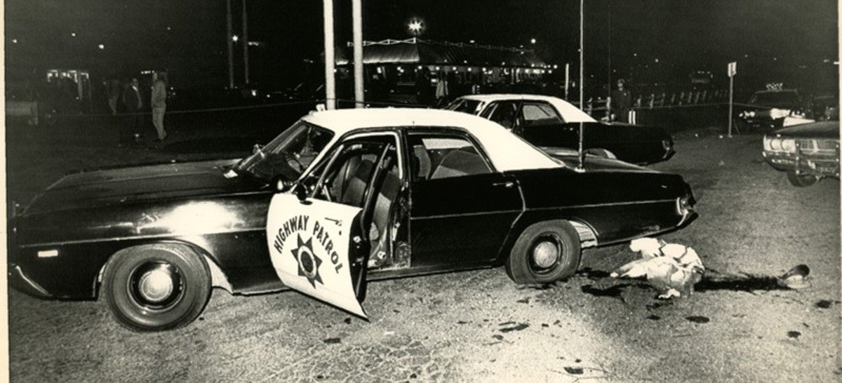 TacticalSolMag's tweet photo. The Newhall Massacre took the lives of 4 young police officers.  It's lessons and street survival tactics and bear repeating to every new generation of police officer.   #Leadership #Police #LawEnforcement #Motivation #Training #RiskManagementNewhall https://t.co/10v32IjLz5 https://t.co/TAgB1W4R3d