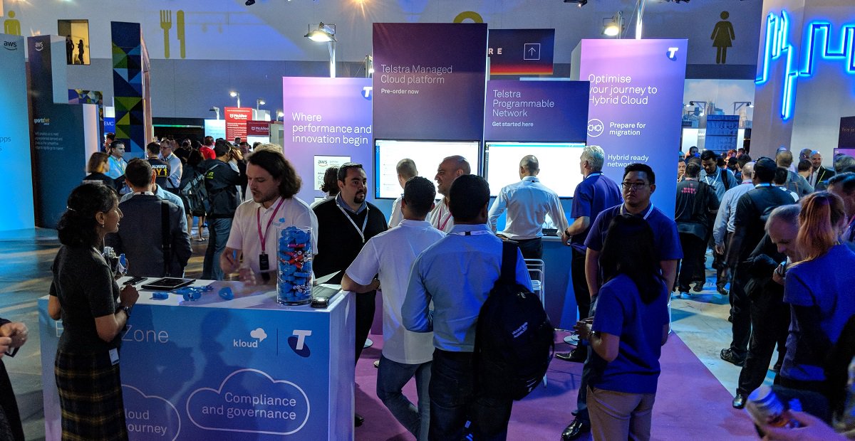 TelstraEnt's tweet photo. Come and meet our #Cloud and #Network experts at #AWSSummit, 10th-12th April at @ICCSyd, Telstra Stand C5 in CBD District. Find out more: https://t.co/6jsild8GHC @AWSCloudANZ @AWSonAir https://t.co/lfQPaGahFn