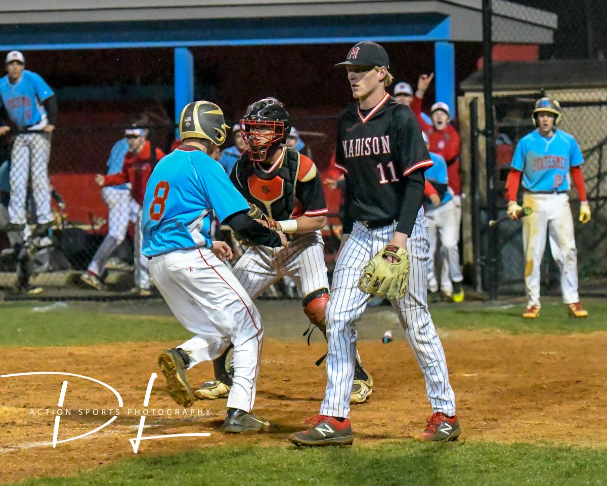 John Kerns hits the game tying HR in the 6th &amp; the walk-off 1B in the 8th scoring <a href="/cfreeman18_/">Connor</a> as <a href="/statesmenbsbll/">GCM Baseball</a> beat <a href="/BaseballMadison/">Warhawk Baseball</a> 2-1 Monday night. @aratahonda1 <a href="/Robertbkelley50/">Robert Kelley</a> <a href="/NVBaseballMag/">NOVA Baseball Magazine</a> <a href="/MarshallMob/">Marshall Mob</a> <a href="/GCMsports1/">Marshall HS Athletics</a>