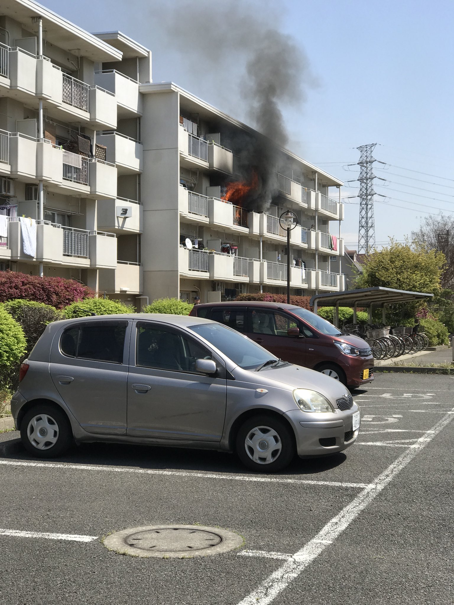 Seigen1kaihin 海浜 島忠小平店裏で火事 T Co M1ylvtipy8 Twitter