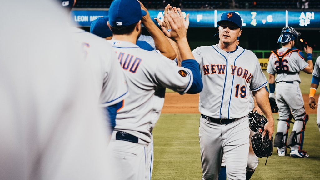 Mets's tweet photo. We're getting used to this. 👀 #MetsWin #LGM https://t.co/1kQp73mTbc