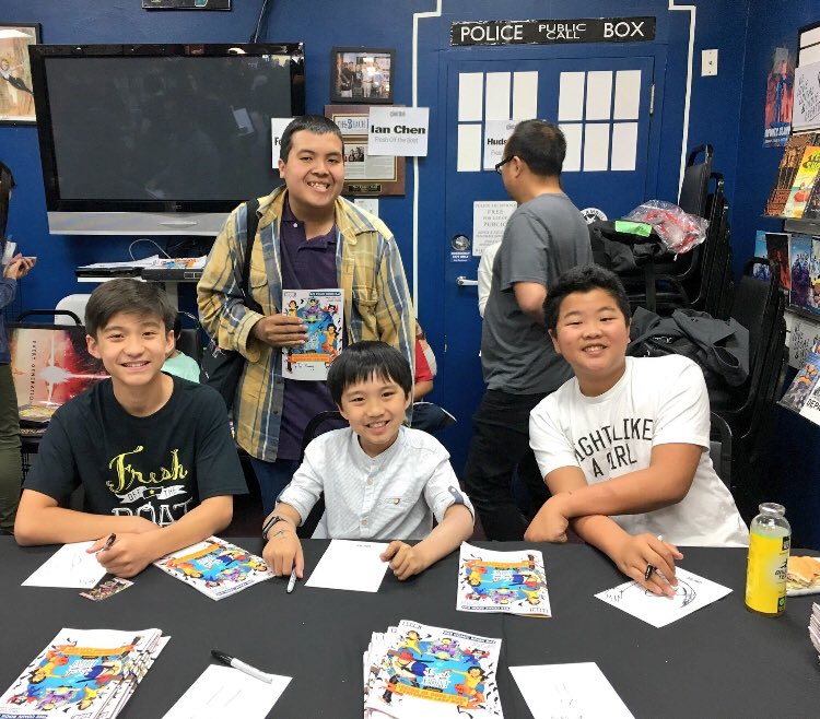 _KennyUong_'s tweet photo. @ABCNetwork, @FreshOffABC has been an important sitcom in my life for the past three years. Please renew #FreshOffTheBoat for Season 5!! 🙏 #SaveFOTB https://t.co/r9LgU7GxJy