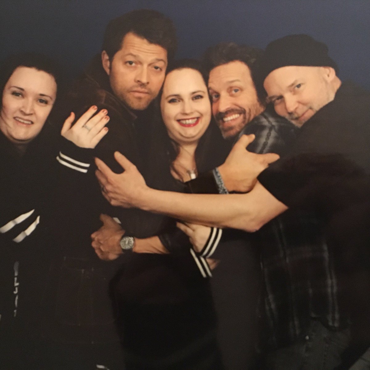 RachelP1203's tweet photo. @chrisschmelke Honestly you were one of the highlights of #SPNMon for us on Sunday! You striking a pose and crying out PIZZA! will go down as a highlight 😉 Thank you for the amazing pictures, for making our photo ops an amazing experience! Can u come do our ComicCon ops now? ;) https://t.co/vMzgTSMw0e