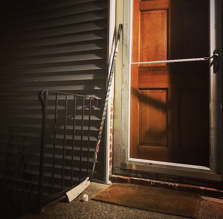 hillarydillon's tweet photo. #sticksoutforhumboldt #humboltdbroncos https://t.co/eIISRLvesV