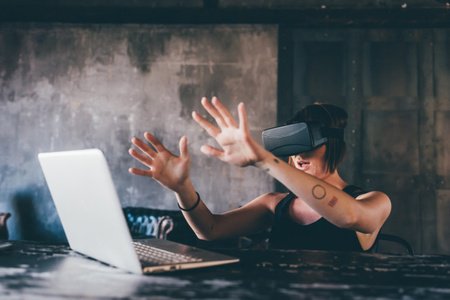 ryanokane_81's tweet photo. #AugmentedDevices, #RealityApps The virtual reality of 'Ready Player One' is coming, and the University of Utah is where some of it is being created. https://t.co/YypBCLHd4x https://t.co/tJcjPIWd5Z