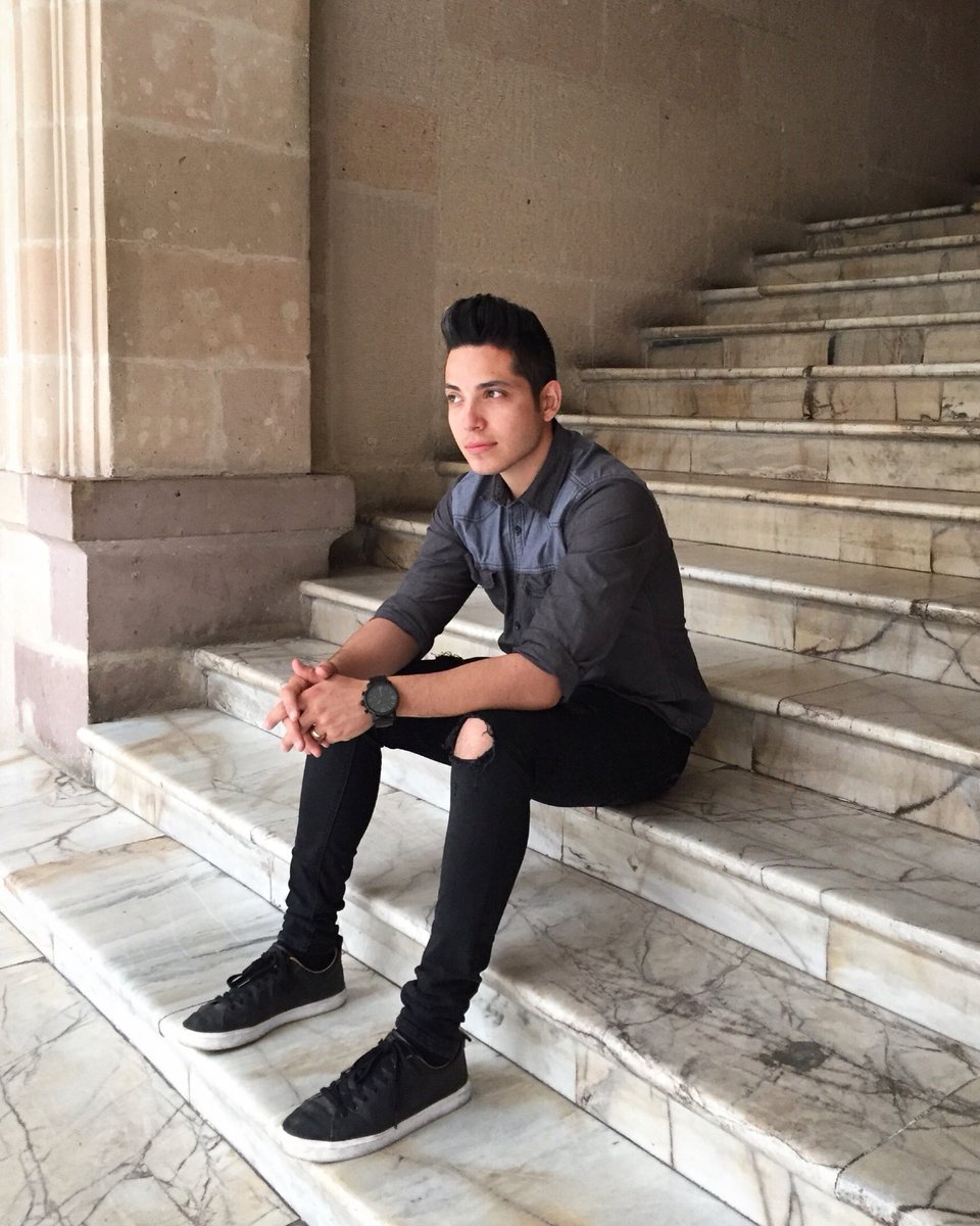 EddyReyOficial's tweet photo. “La vida te pondrá obstáculos pero los límites los pones tú” 🙌🏻😊 ¡Un Abrazo! #Exito #Rayers #Vibras https://t.co/3MY06gQ0bb
