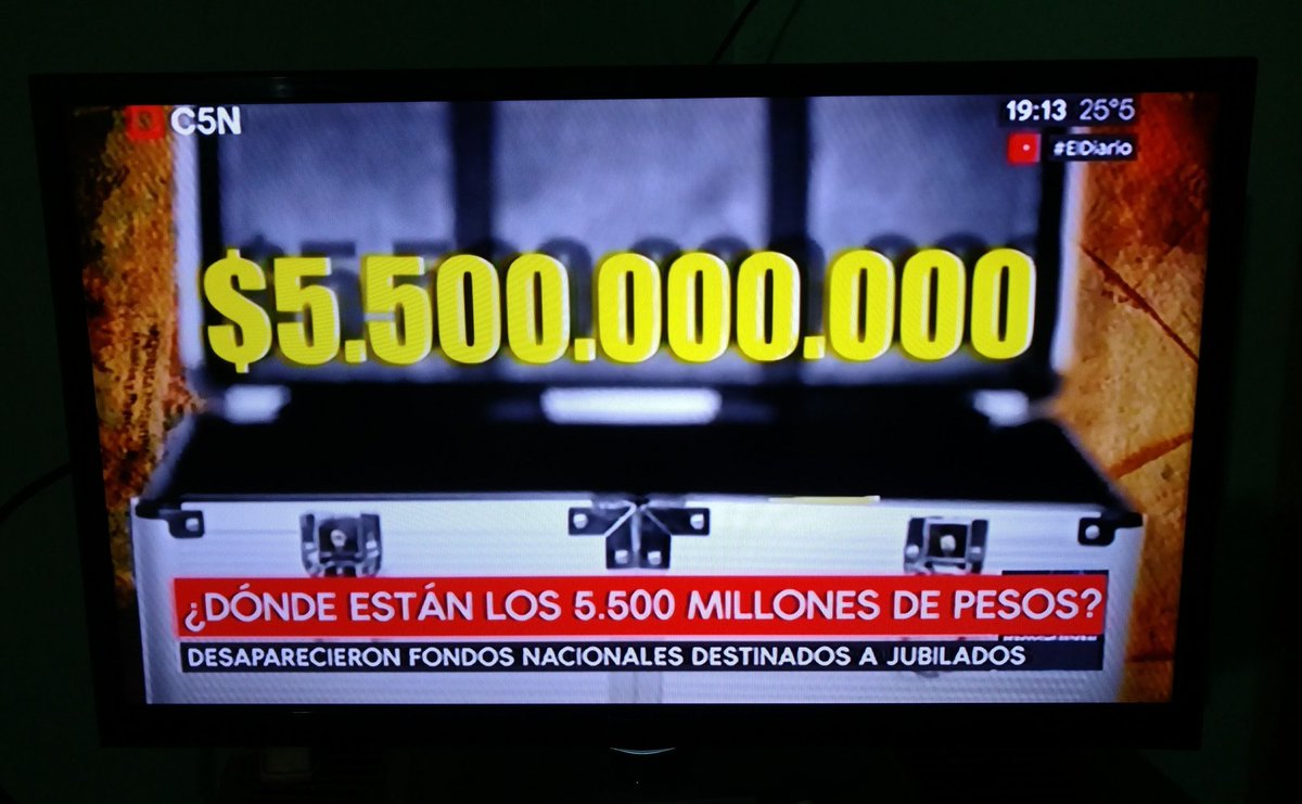 c_juana_azurduy's tweet photo. Pobre leona Maria Eugenia Vidal,se le desaparecieron $ 5.500 millones de los jubilados 🤔
#ElDiario #LunesIntratable #AnimalesSueltos #MinutoUno #ElTestaferro #CaputoMiente #MMLPQTP El mejor equipo de los últimos 50 años https://t.co/q40GE7xJEO