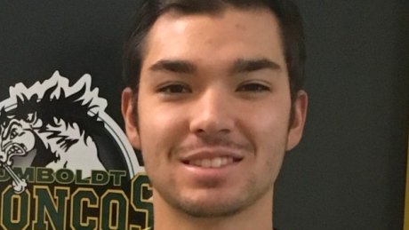CBCManitoba's tweet photo. More than 400 Manitobans have signed up to donate organs since Humboldt bus crash https://t.co/r6jp15C7N8 https://t.co/Et377XJkrA