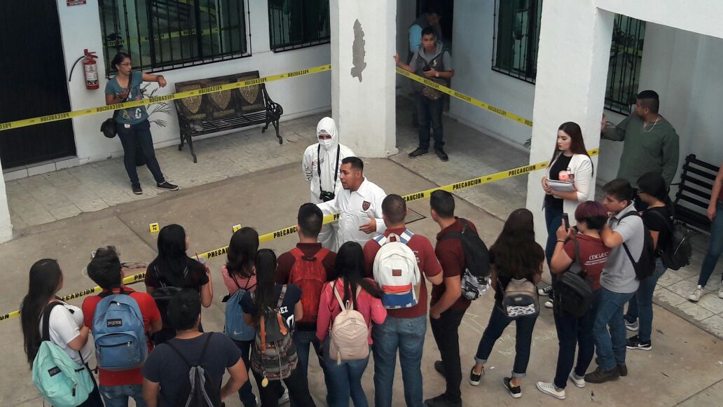 CDMXOR's tweet photo. Demostración práctica escolar #Alumnos_Criminalistica #Campus_Sonora #OrgulloCescijuc #YoSoyCescijuc #CESCIJUC https://t.co/FtwLLaaYOx