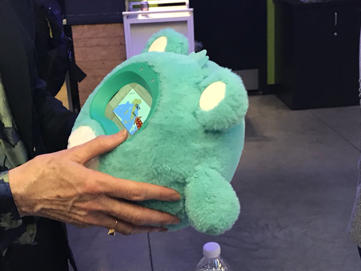 eric_andersen's tweet photo. Woot! Meeting @AskWoobo educational smart companion which will be going on the market soon! #min109 https://t.co/DAWDb283PY