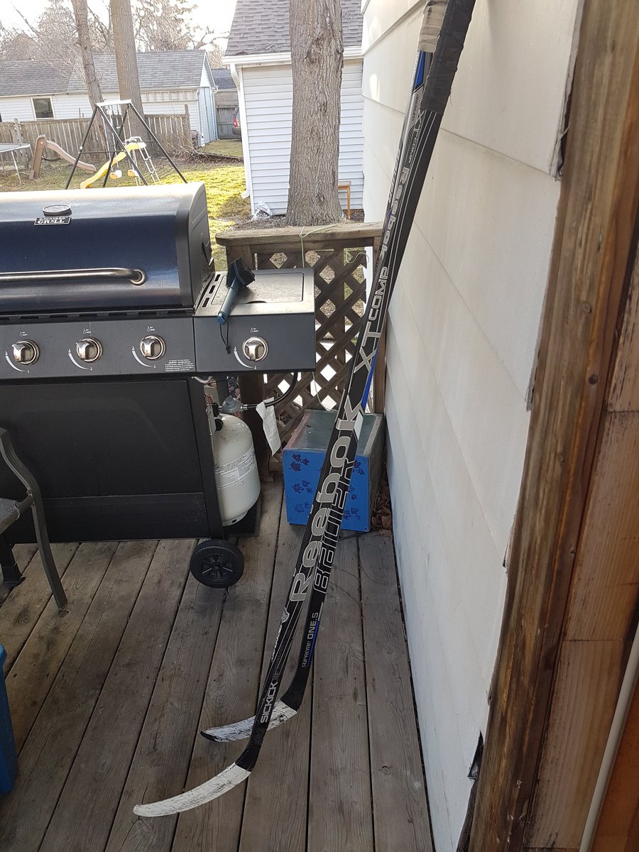 shaunyR1971's tweet photo. @timandsid
#leavethestickout #humboldtbroncos https://t.co/cwhQhPIFUd