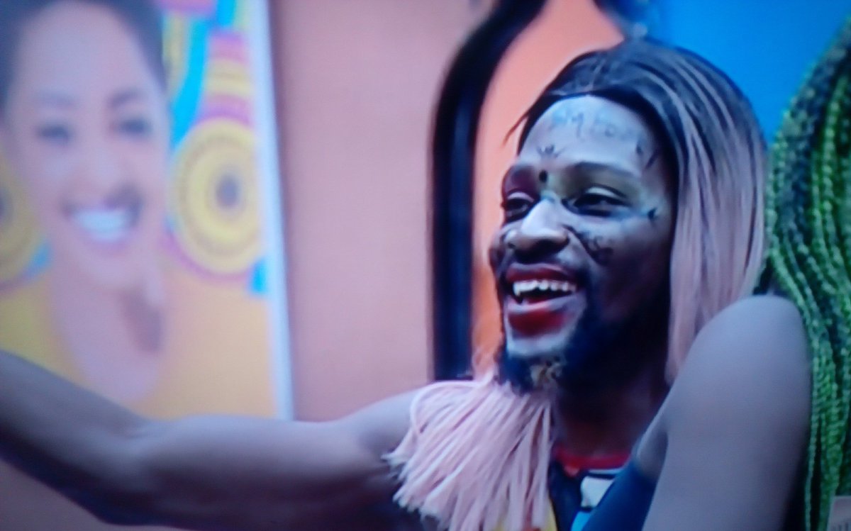 AdorableHetty's tweet photo. #BBNaija The picture on the wall is even smiling too... The joy is overwhelming. https://t.co/U57rl8WW7M