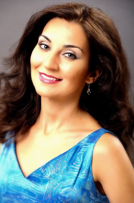 UMSLOpera's tweet image. Soprano and Director, Stella Markou, takes us on a voyage through the Sacred and the Secular. April 12th at 7:30PM @TouhillPAC touhill.org/events/detail/… #STL #theatre #opera #UMSL @UMSLFineArts