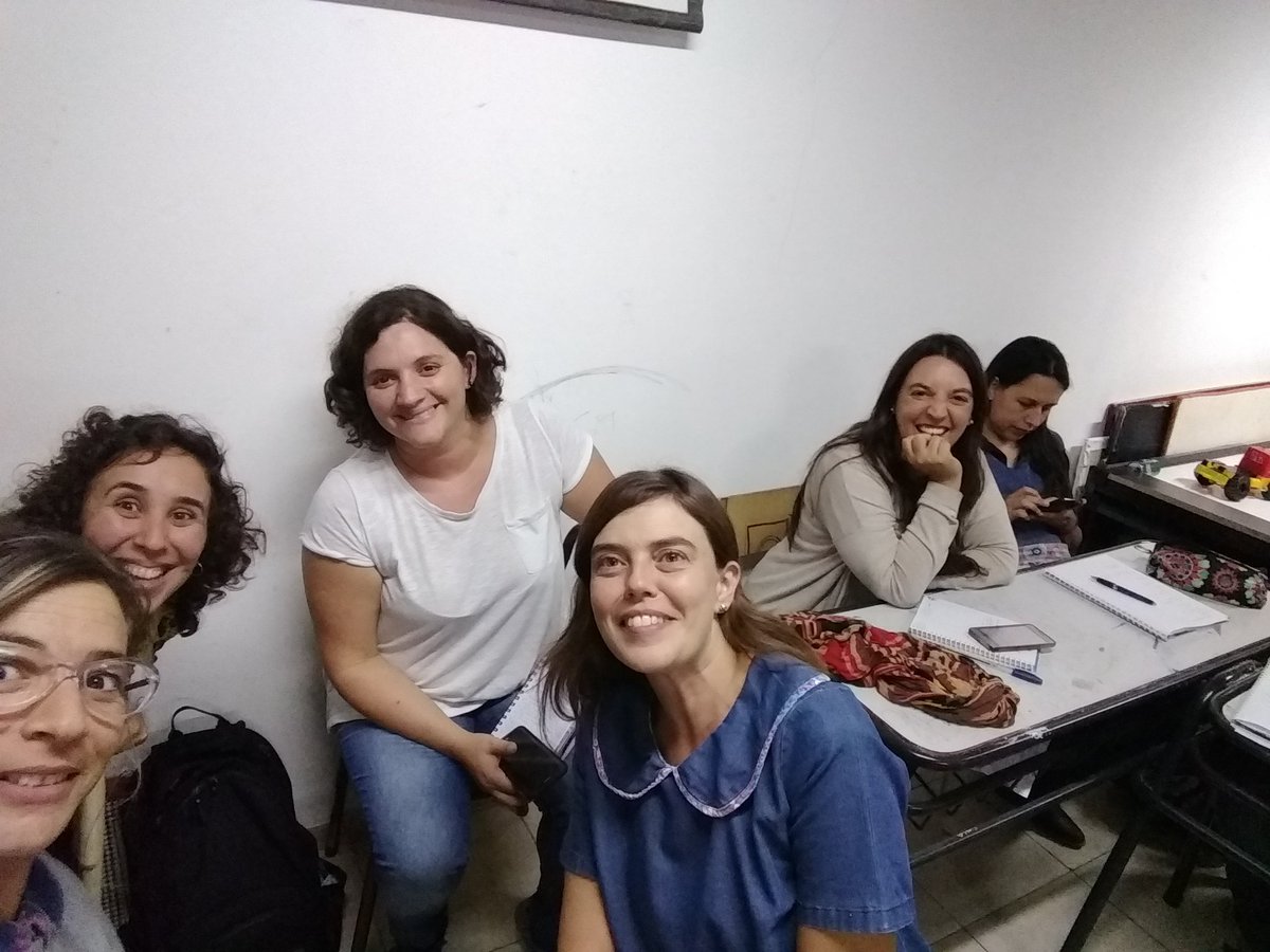 bonamalia's tweet photo. Menonitas @ggiambroni @erica_ismay @negragaston @lamoriok1 @vanegiri https://t.co/X3ZljIc5Ak