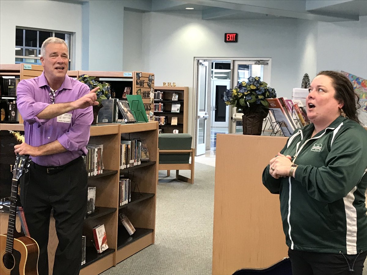KAGS_Bob's tweet photo. My pleasure to surprise Rudder science teacher Amber Harper today with a couple of songs. @RudderHS_BISD #ThisIsHome https://t.co/OKMawvBJbM