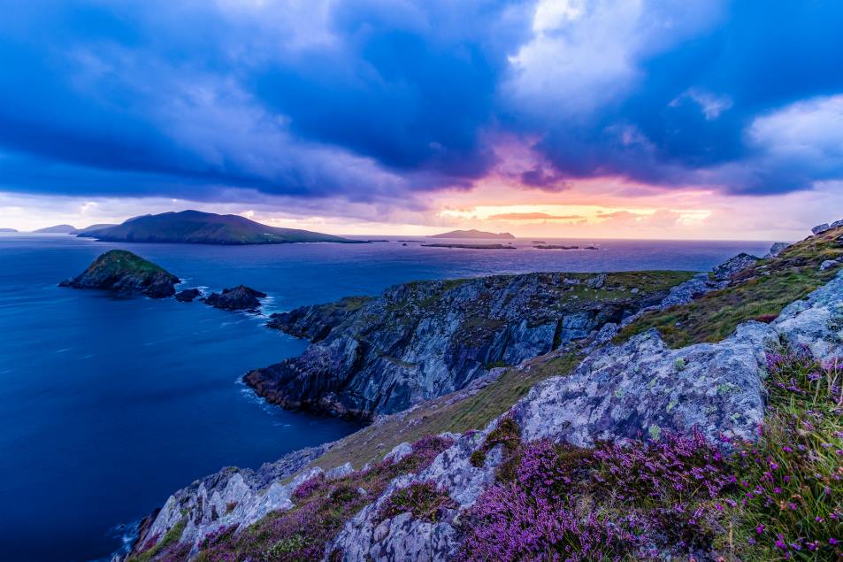 kerryhols's tweet photo. Ireland. #Ireland #WildAtlanticWay #Atlantic #Oceanside #SeaSide #coastalliving #coastal #WestCork #sealevelrise #summer2018 #SummerIsHere #FamilyMatters #familytrip #vacations #SelfCatering #holidayhome #holidayhunger #AirbnbUnlocked #airbnbftw #traveldiaries #Reisen #reiseliv https://t.co/ySN1hkJJrT
