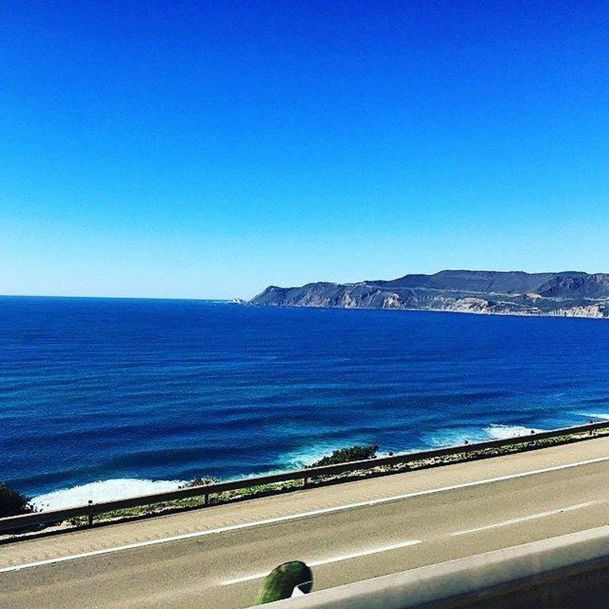 Si han viajado a #Ensenada #MiAlmaGemela, reconocerán esta típica vista que se puede apreciar del Océano Pacífico al manejar, sin duda una de las mejores carreteras con vista al mar🚘
Inicia tu viaje en: descubreensenada.mx

Aventura por _spymex