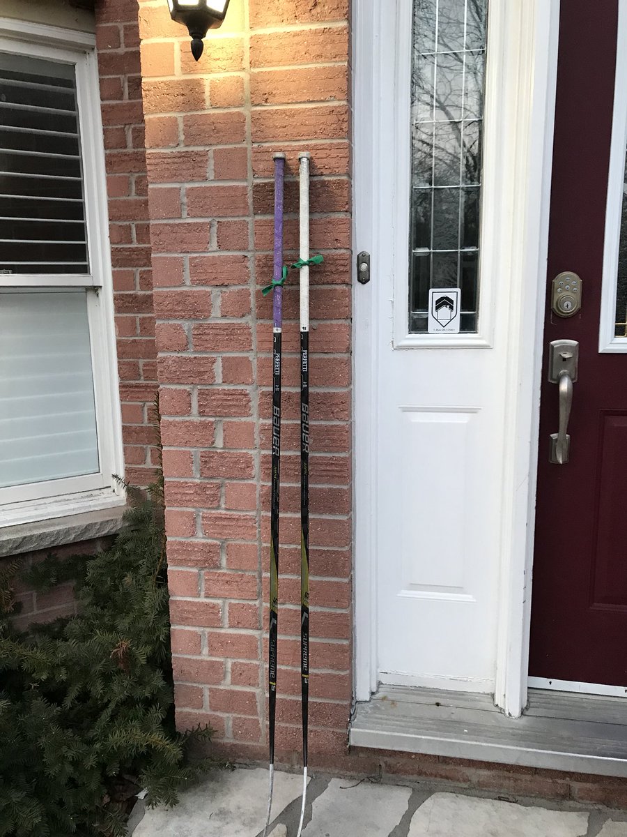 Lights on, sticks out.  Heart breaks.  #HumboldtStrong #SticksOutForHumboldt
