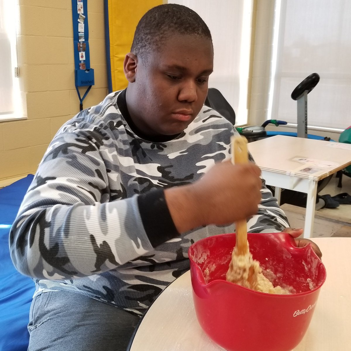parkholmeroom7's tweet photo. This guy is becoming quite the cook. Today, he made banana muffins from scratch and they were deeelicious #homemade #servedwarm #SeeTheAbility #Lifeskills https://t.co/kAjZZnm7pU