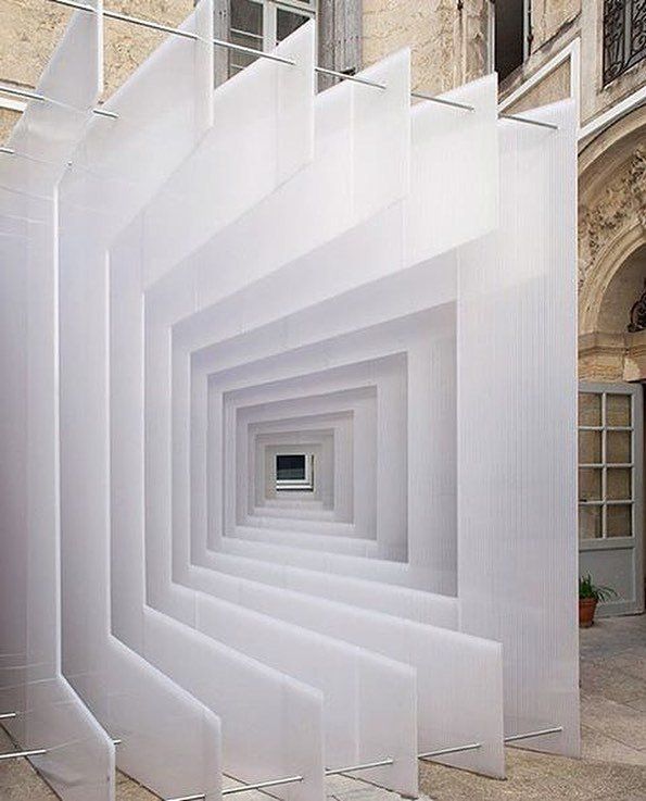 fubiz's tweet photo. 'Reframe' Installation by Adam Scales, Pierre Berthelimeau and Paul van den Berg https://t.co/pHIa7PL6kk https://t.co/BNPhyKyzfS https://t.co/FMzeiUuifW