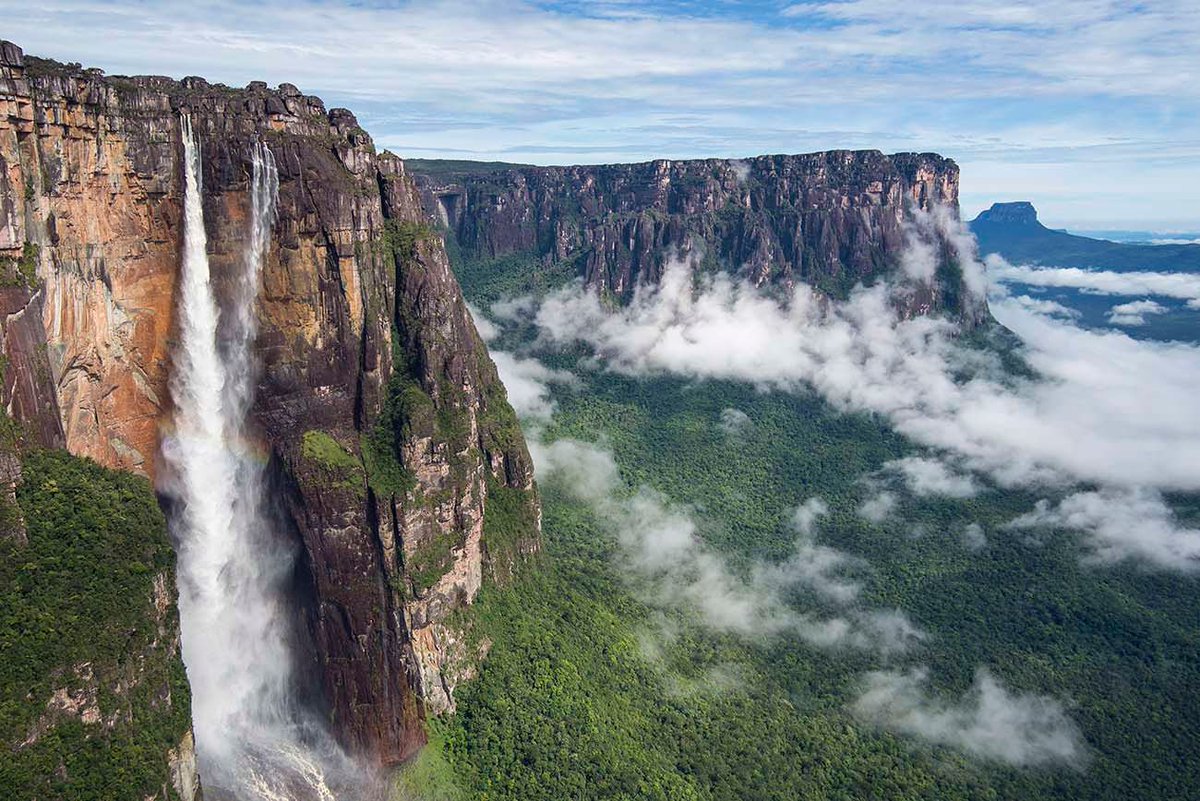 DokoToday's tweet photo. Angel Falls in Venezuela
#dokotoday #nature #nationalPark #holiday #travel #instatravel #travelphotography #travelling #instagood #amazing #love #followme #旅 #旅行 #海外 #写真 #여행에미치다 #해외여행 #여행스타그램 #세계여행 #venezuela #베네수엘라 #ベネズエラ https://t.co/Cc0cFfKFmM