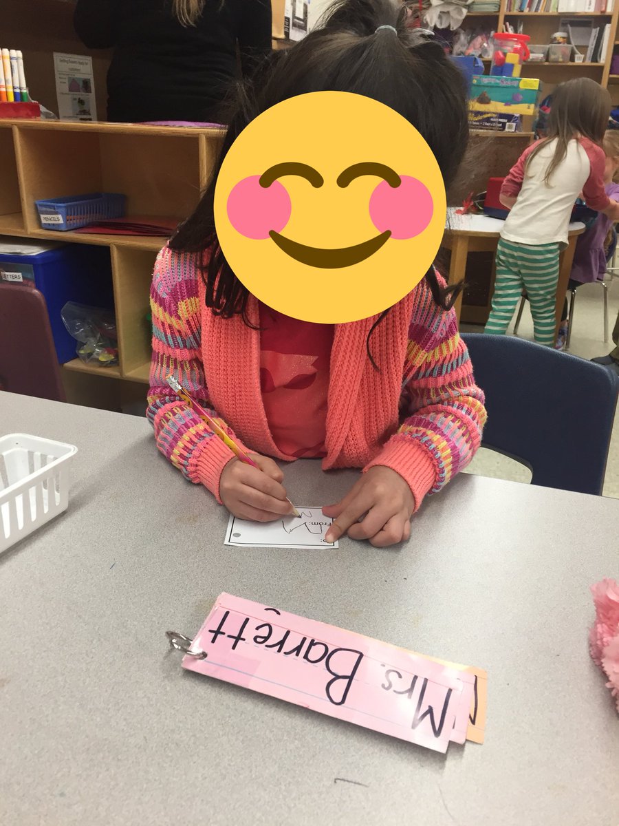 barrete's tweet image. Wanted to write my name for her flowers she was buying. Copied it from the name ring. #scpsi #sccd #literacy #writingallthetime