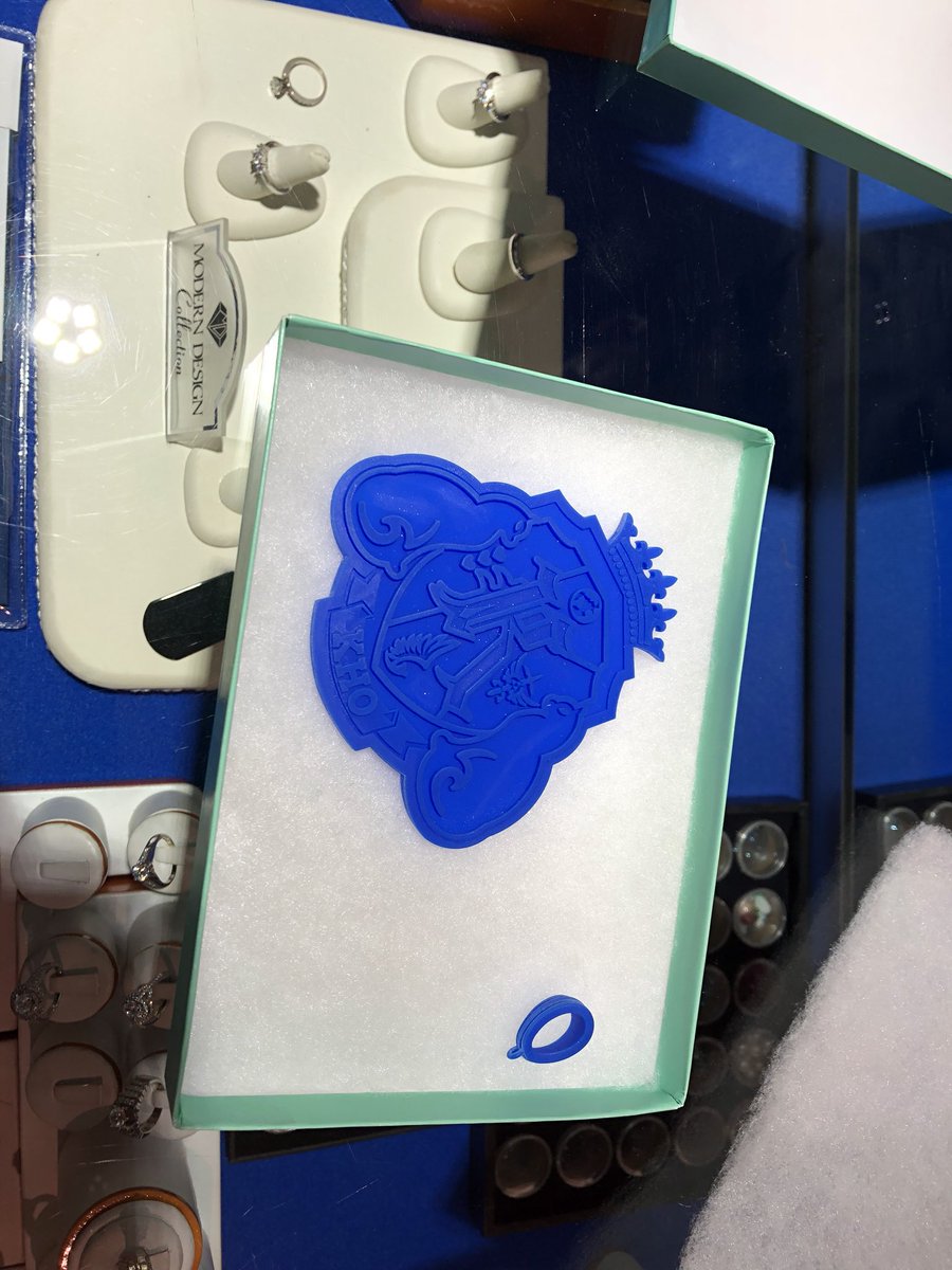 NickKhoOfficial's tweet image. After 1-2 years, the Kho family crest is finally being transformed into bling bling in the LA Diamond District. #KhoKingdom #MegaBling #NickKhoOfficial