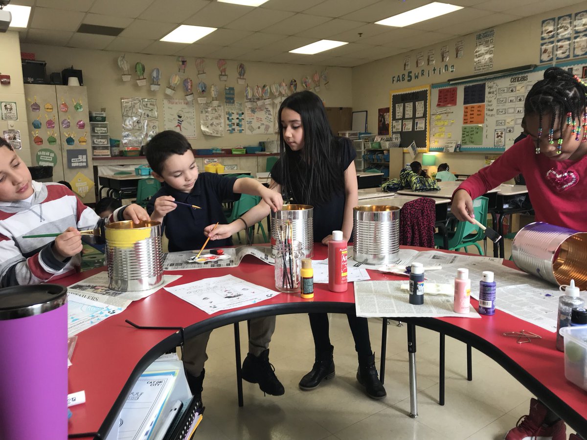 FilippoD187's tweet photo. Look at these artists! Constructing instrument based on original designs! So much creativity! #d187together @NorthHuskies187 https://t.co/NqOCZKS4Cv