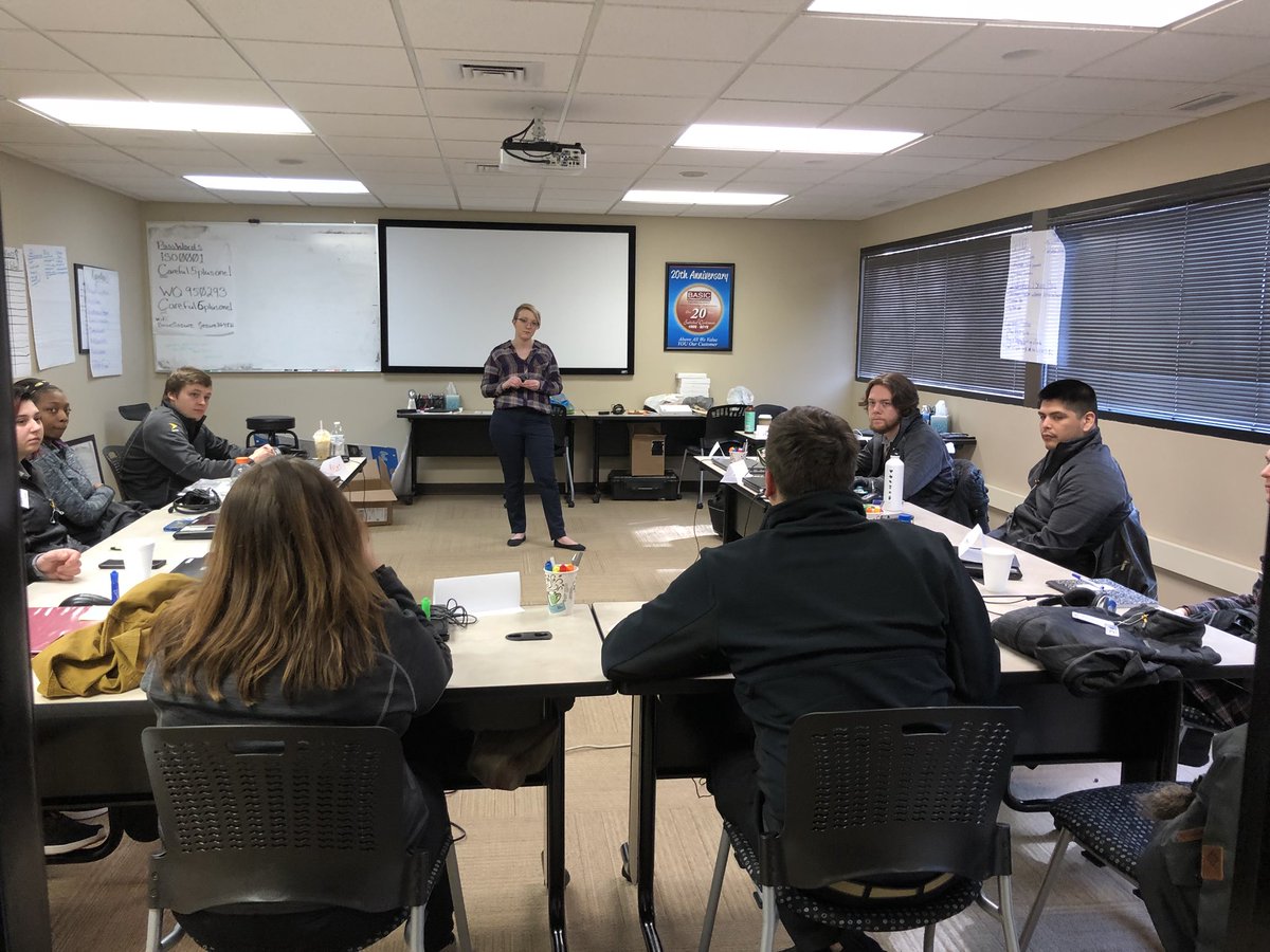 BryantKorey's tweet photo. LeeAnn hard at work training a new group of PW rock stars!! @kgsg0007 @mohlerl2012 https://t.co/jIXss00qa7