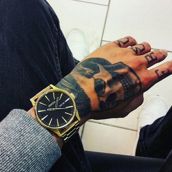 nixon_chile's tweet photo. Siempre queda bien algo de brillo con el #NixonSentry โจ #NixonWatch https://t.co/c09F0zUdiw