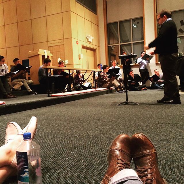 18thStSingers's tweet photo. Giving the Composition Competition finalists a read through today at rehearsal! #compcomp #18thstsingers #newcomposers #musicalmondays https://t.co/CgDOqPuTRl