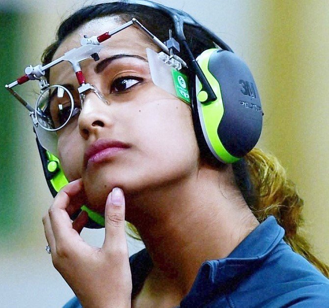 ddsportschannel's tweet photo. #GC2018Shooting 
Rapid round of women's 25 meter pistol qualification will begun with #AnnuSingh and @HeenaSidhu10  to compete for final https://t.co/Ti1HdjsoYJ
